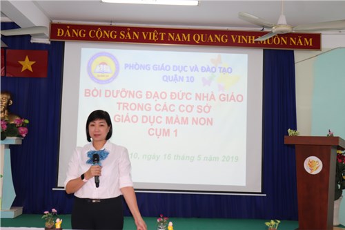 Lớp “Bồi dưỡng cho cán bộ quản lý, giáo viên mầm non và nhân viên nuôi dưỡng về đạo đức nhà giáo trong các cơ sở giáo dục mầm non” năm học 2018 - 2019 - Cụm 1

